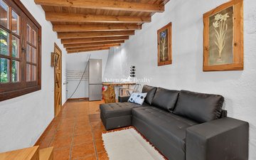 Property slide 29
