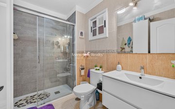 Property slide 14