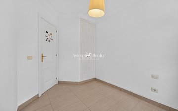 Property slide 21