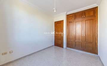 Property slide 22