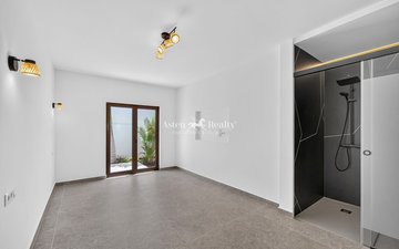 Property slide 25