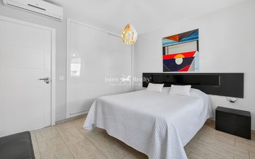 Property slide 15