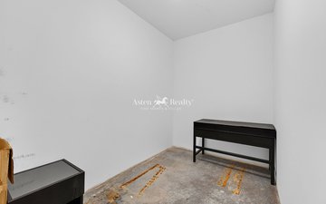 Property slide 25