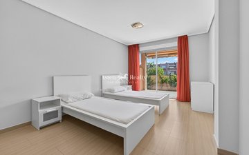 Property slide 16