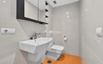 Property slide 21