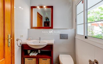 Property slide 14