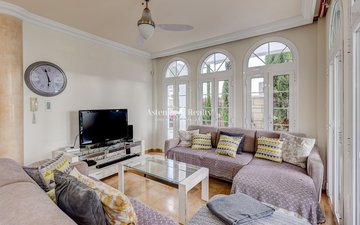 Property slide 19