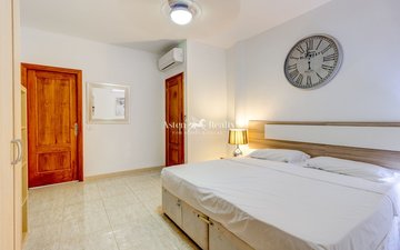 Property slide 28