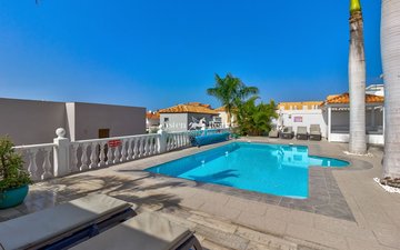 Property slide 44