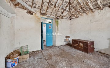 Property slide 15