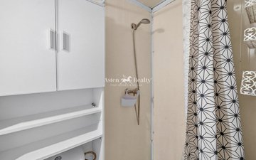 Property slide 19