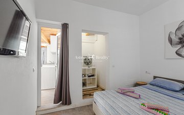 Property slide 23