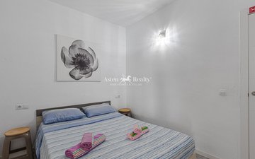 Property slide 24