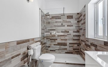Property slide 31