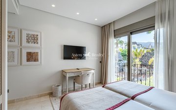 Property slide 23