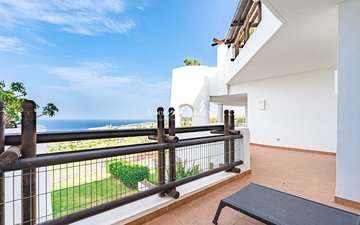 Property slide 32