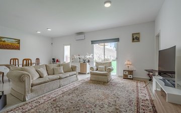 Property slide 5