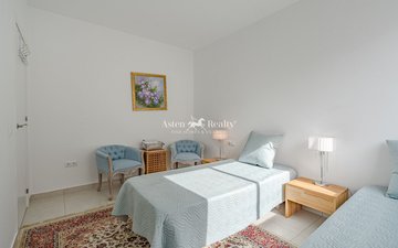 Property slide 15