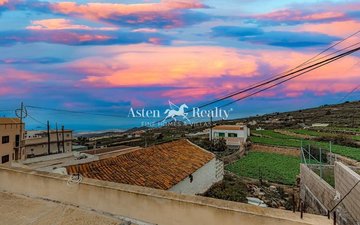 Property slide 25