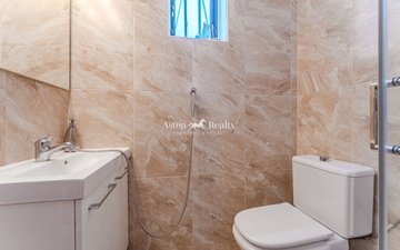 Property slide 24