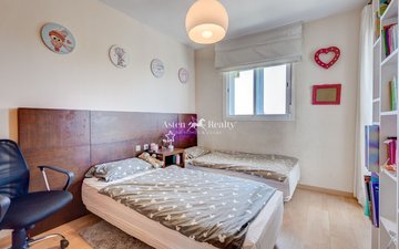 Eigenschaftsfolie 12