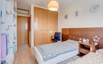 Eigenschaftsfolie 13