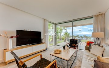 Property slide 10