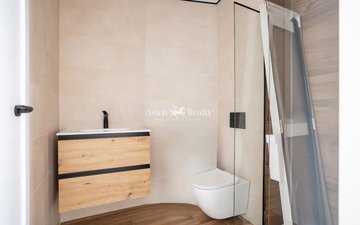 Property slide 10