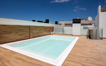 Property slide 18