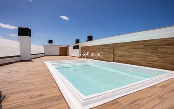 Property slide 20