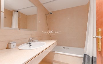 Property slide 20