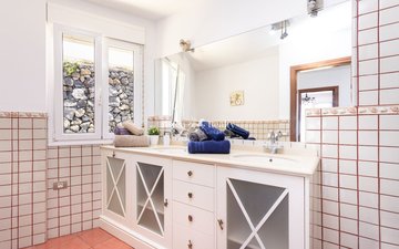Property slide 41