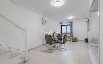 Property slide 10