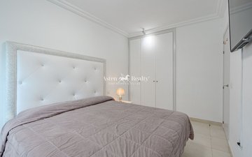 Property slide 17