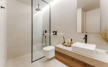 Property slide 22