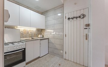 Property slide 7