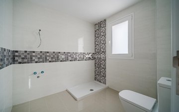 Property slide 35