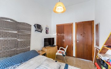 Property slide 11