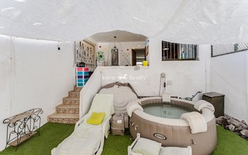 Property slide 21