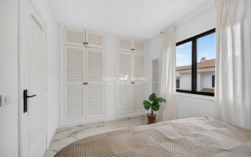 Property slide 14