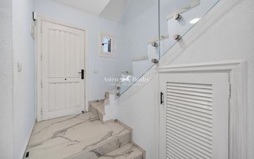 Property slide 20
