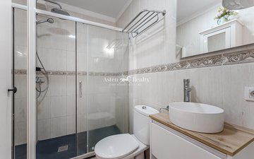 Property slide 10