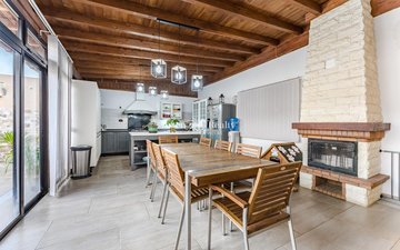 Property slide 19
