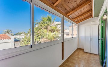 Property slide 16