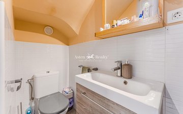 Property slide 15