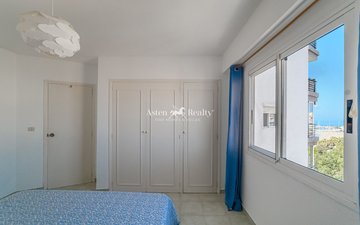 Property slide 14