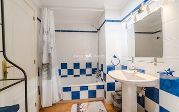 Property slide 21