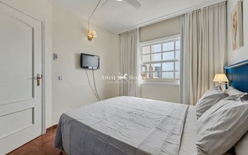 Property slide 17