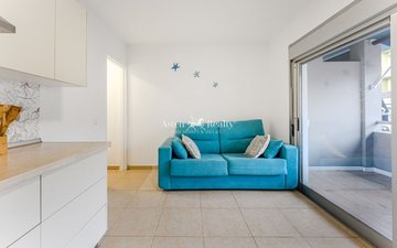 Property slide 6