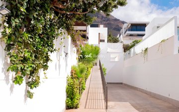 Property slide 31